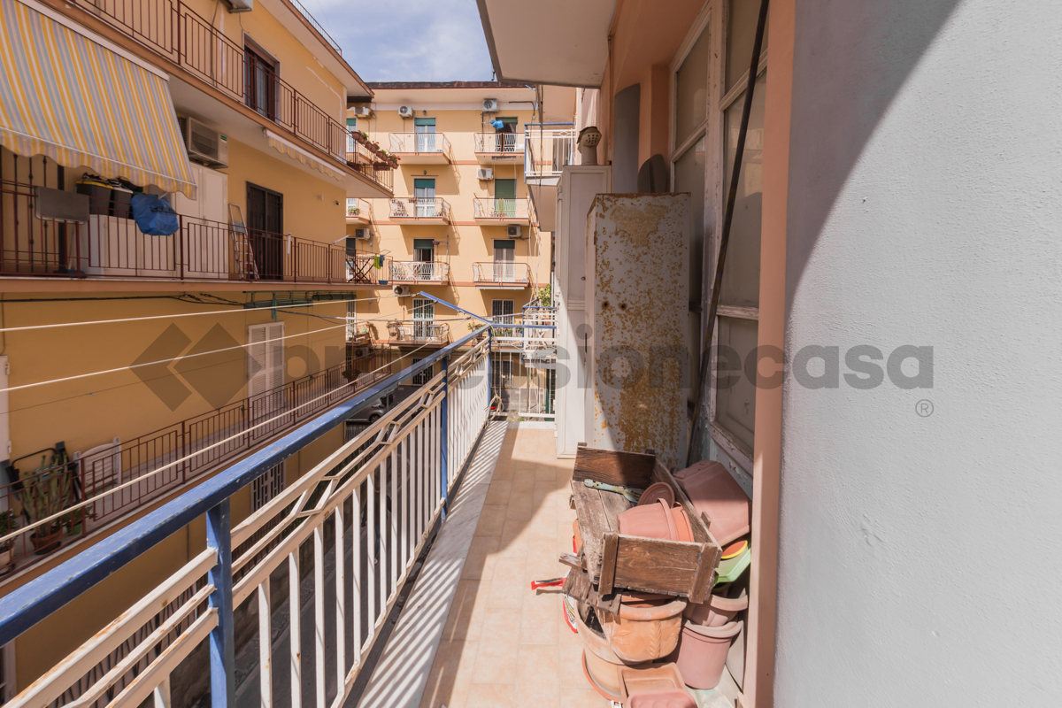 Foto 36 di 41 - Appartamento in vendita a Portici
