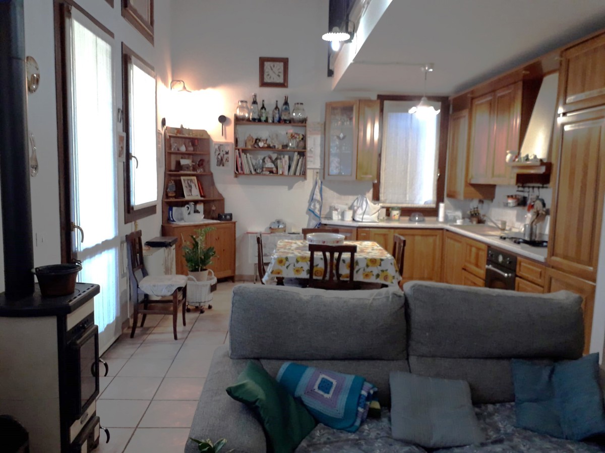 Foto 2 di 22 - Appartamento in vendita a Monte San Pietro