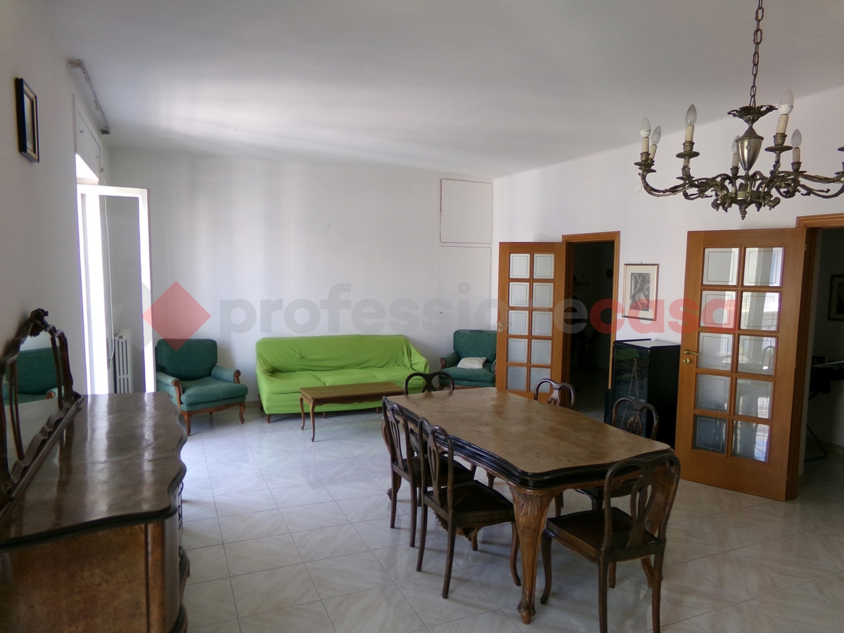 Foto 15 di 38 - Appartamento in vendita a Bari