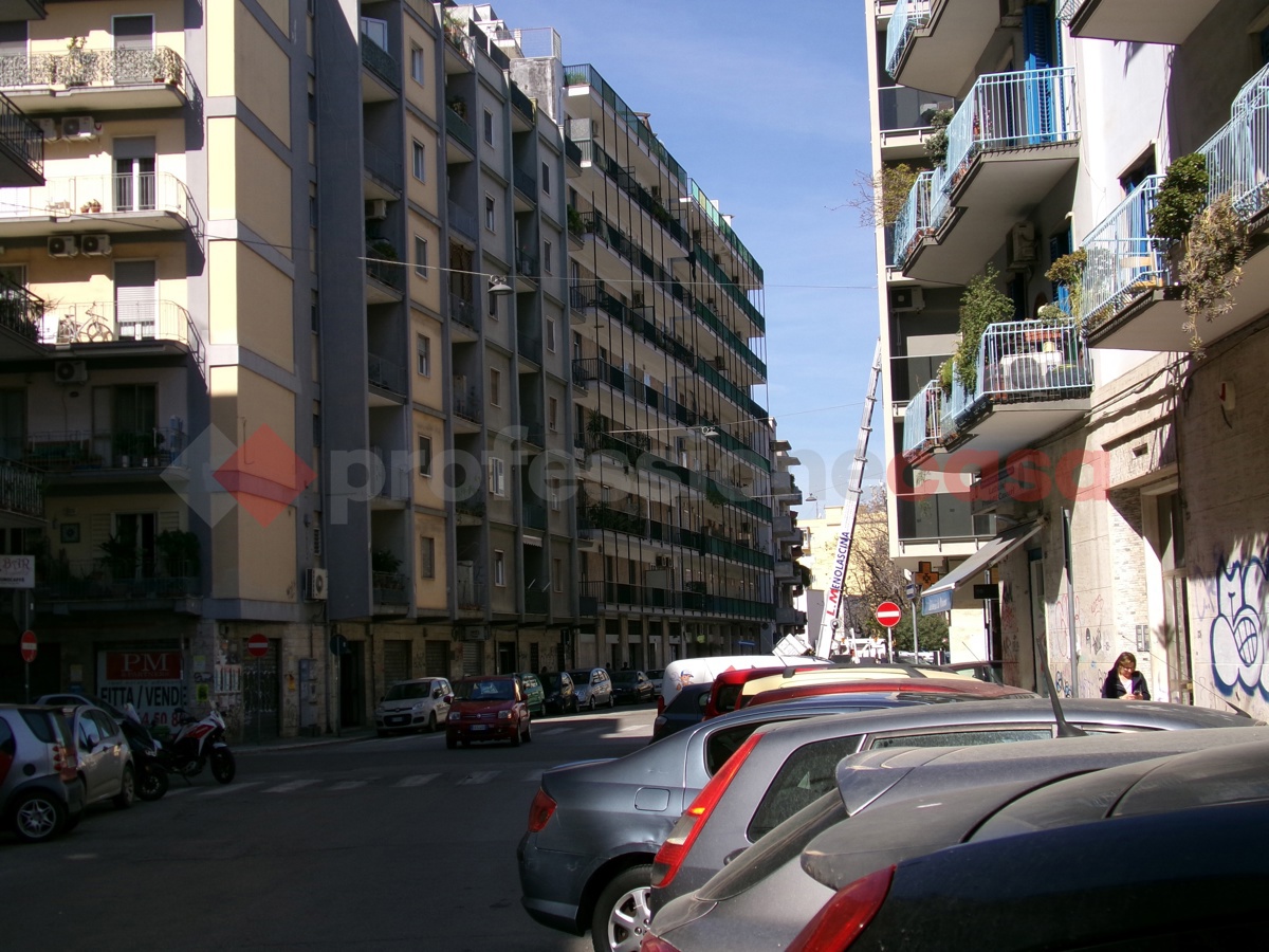 Foto 36 di 38 - Appartamento in vendita a Bari