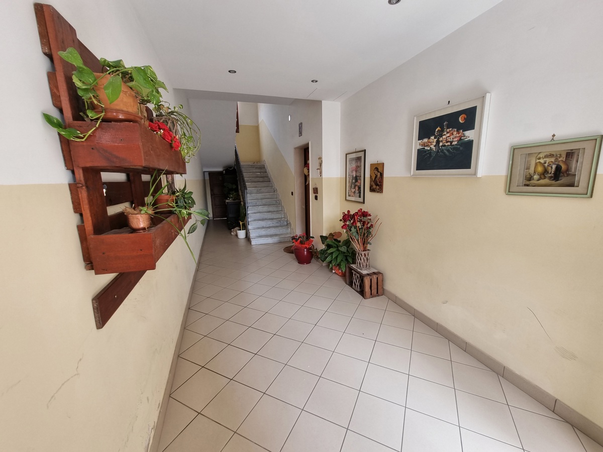 Foto 2 di 19 - Appartamento in vendita a Taranto