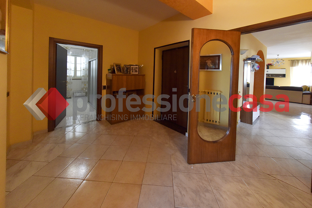 Foto 15 di 16 - Appartamento in vendita a San Nicola La Strada