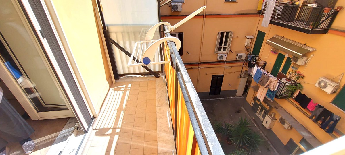 Foto 15 di 20 - Appartamento in vendita a Napoli