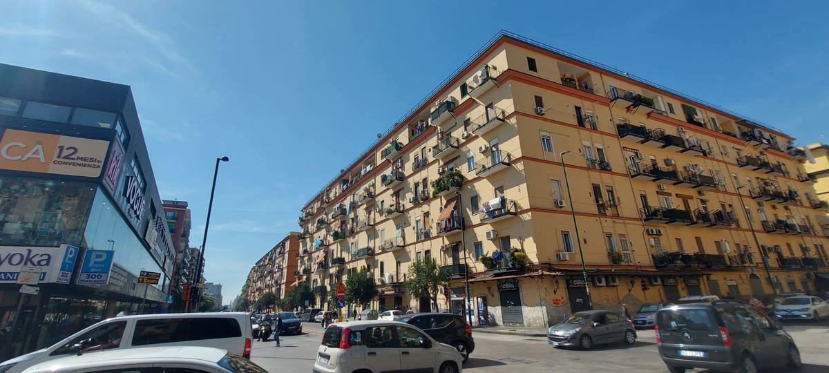 Foto 19 di 20 - Appartamento in vendita a Napoli