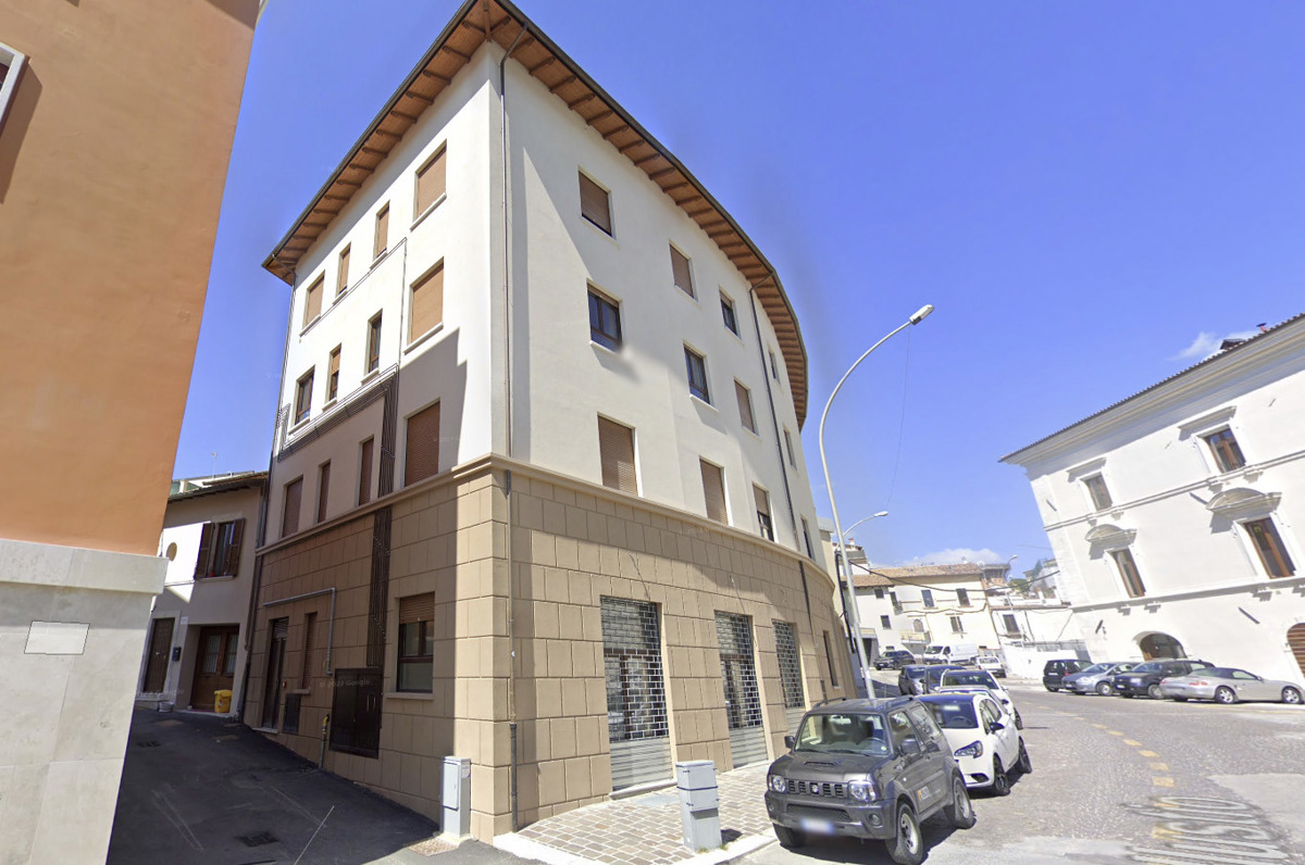 Foto 1 di 17 - Appartamento in affitto a L'Aquila