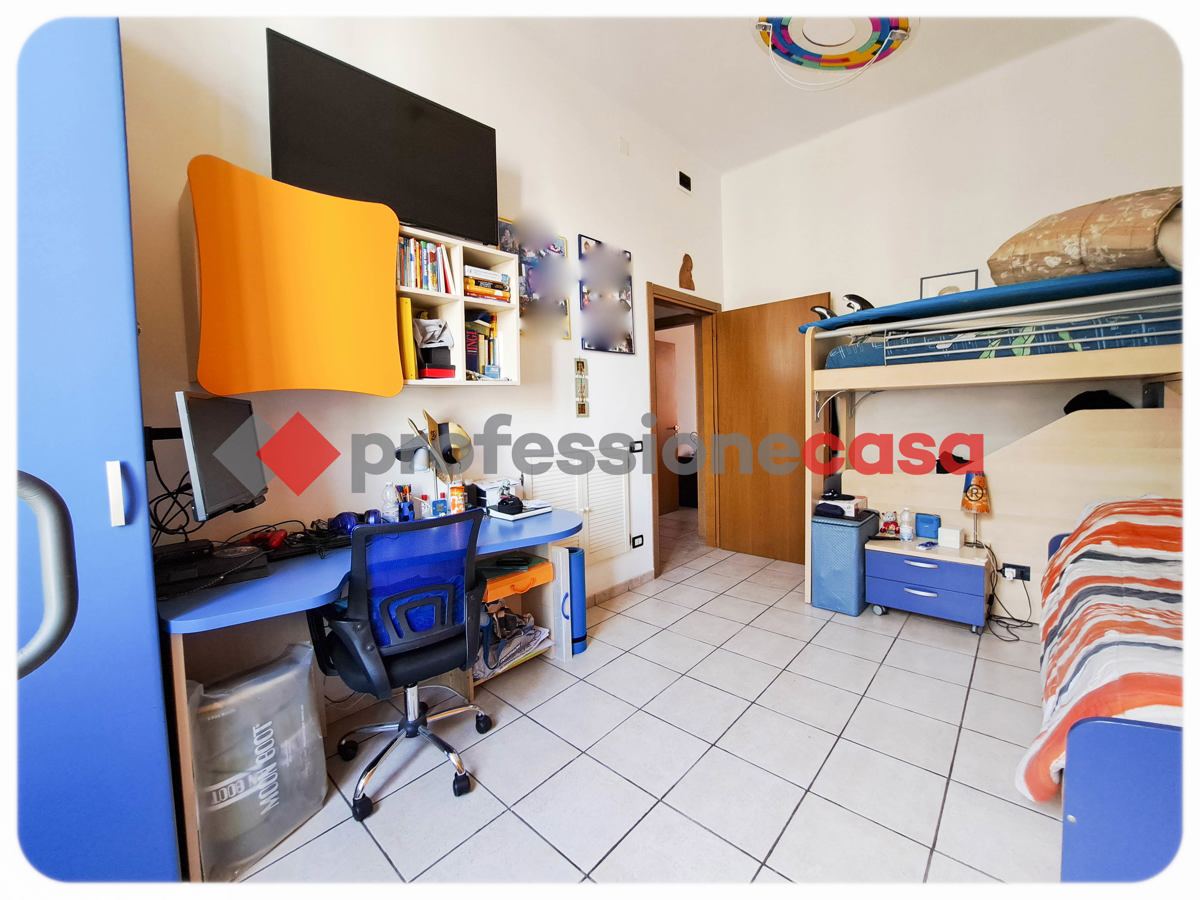 Foto 23 di 29 - Appartamento in vendita a Livorno