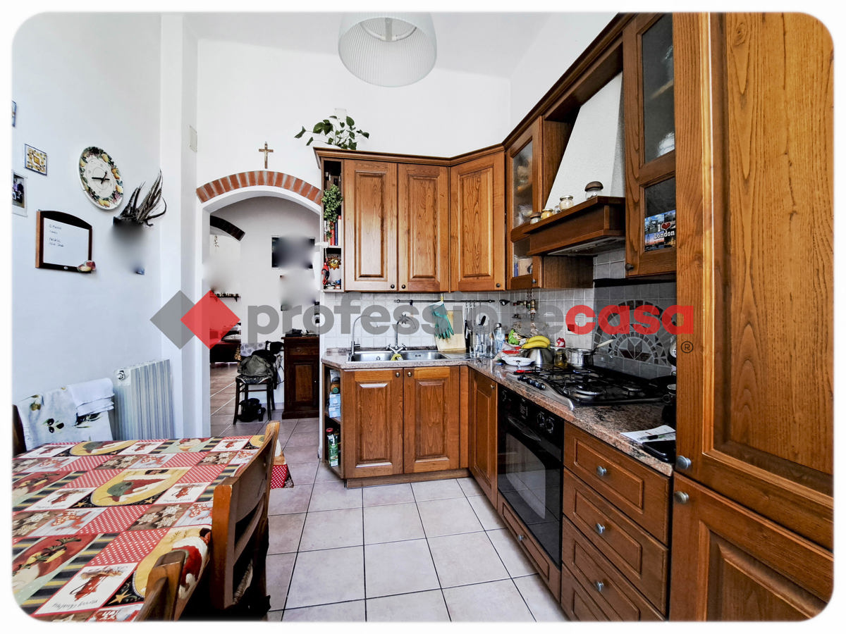 Foto 14 di 29 - Appartamento in vendita a Livorno