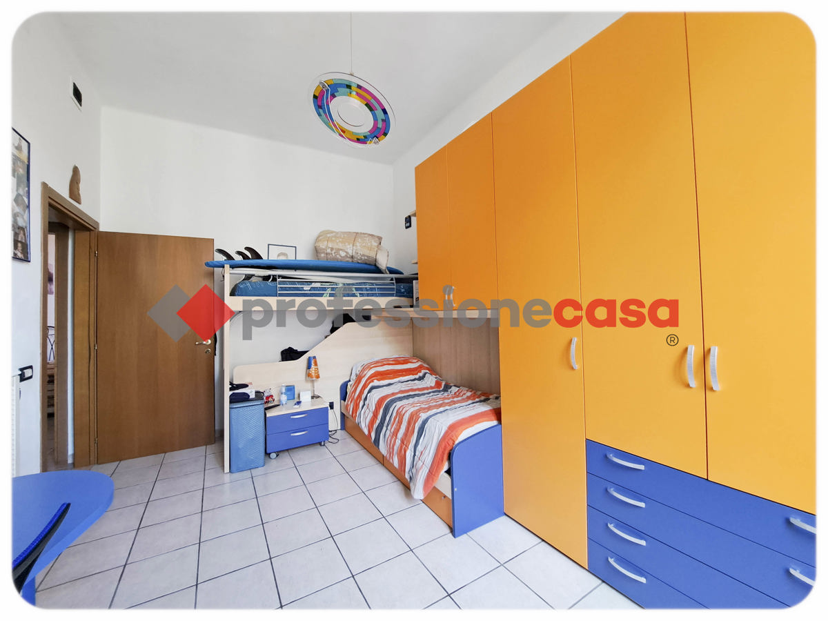 Foto 24 di 29 - Appartamento in vendita a Livorno