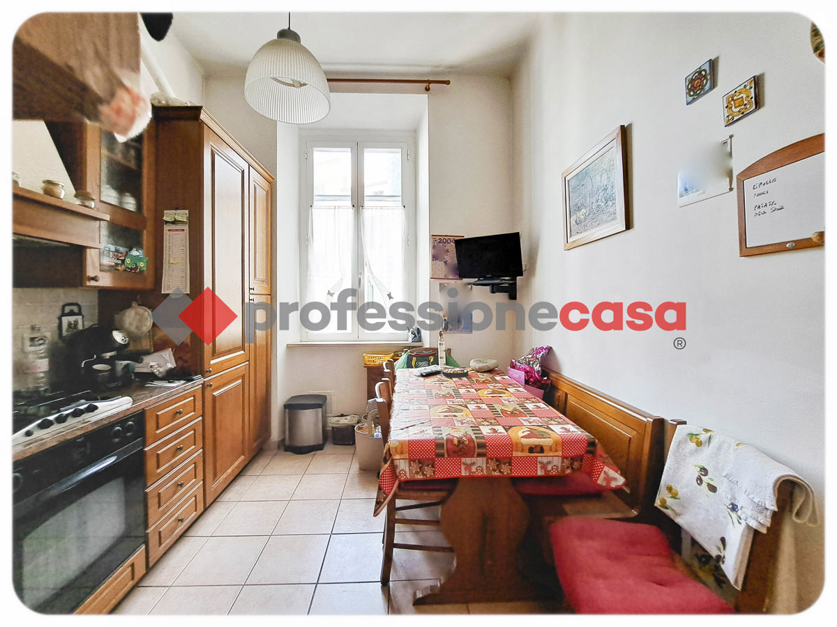 Foto 12 di 29 - Appartamento in vendita a Livorno