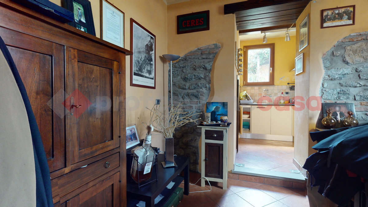 Foto 22 di 29 - Casa indipendente in vendita a Camporgiano