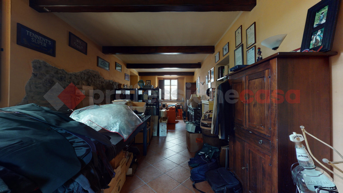 Foto 24 di 29 - Casa indipendente in vendita a Camporgiano