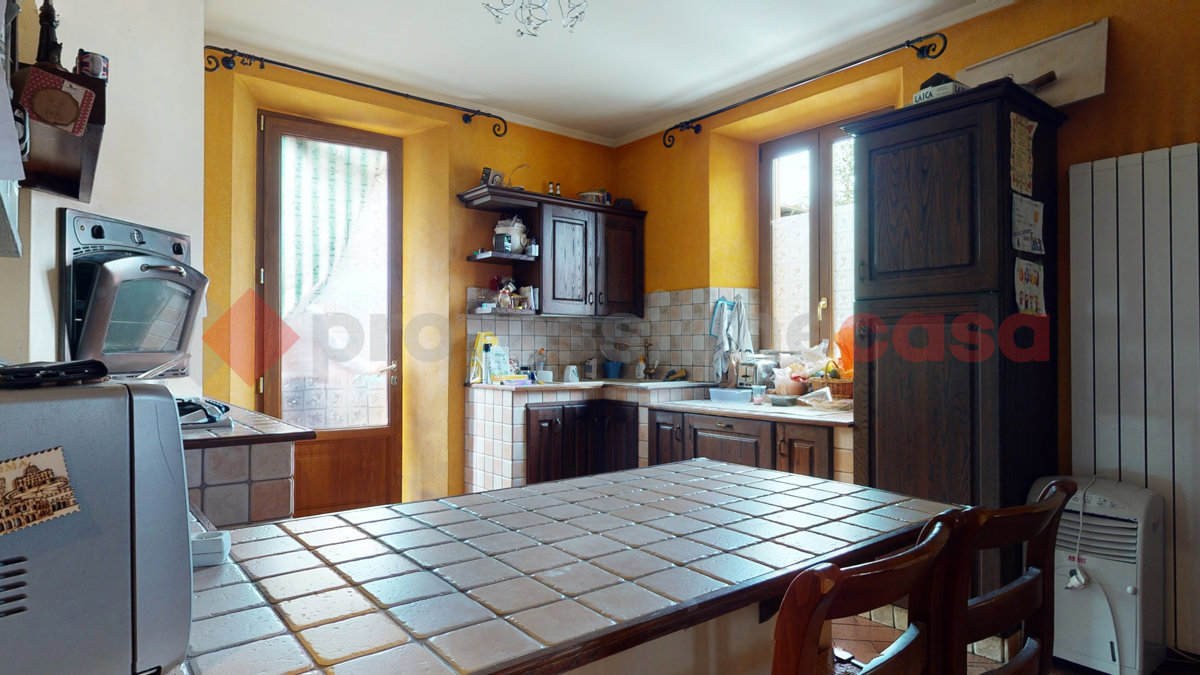 Foto 4 di 29 - Casa indipendente in vendita a Camporgiano