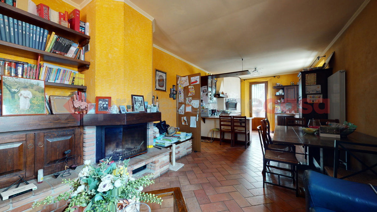 Foto 10 di 29 - Casa indipendente in vendita a Camporgiano