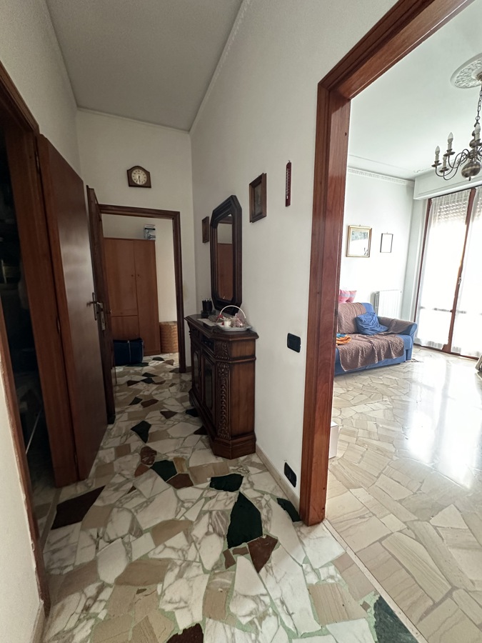 Foto 2 di 27 - Appartamento in vendita a Campi Bisenzio