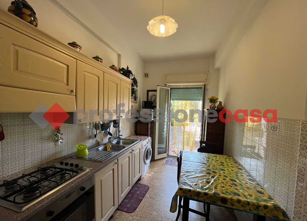 Foto 10 di 19 - Appartamento in vendita a Pomezia