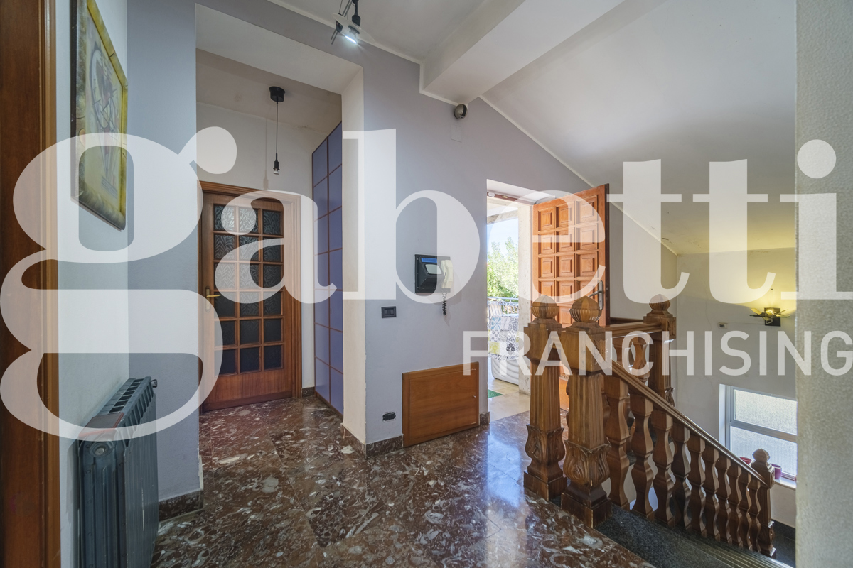 Foto 36 di 52 - Villa in vendita a Reggio Calabria