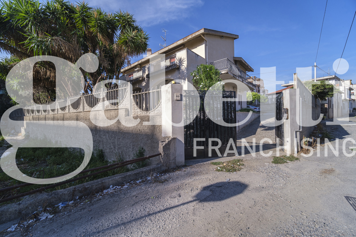 Foto 48 di 52 - Villa in vendita a Reggio Calabria