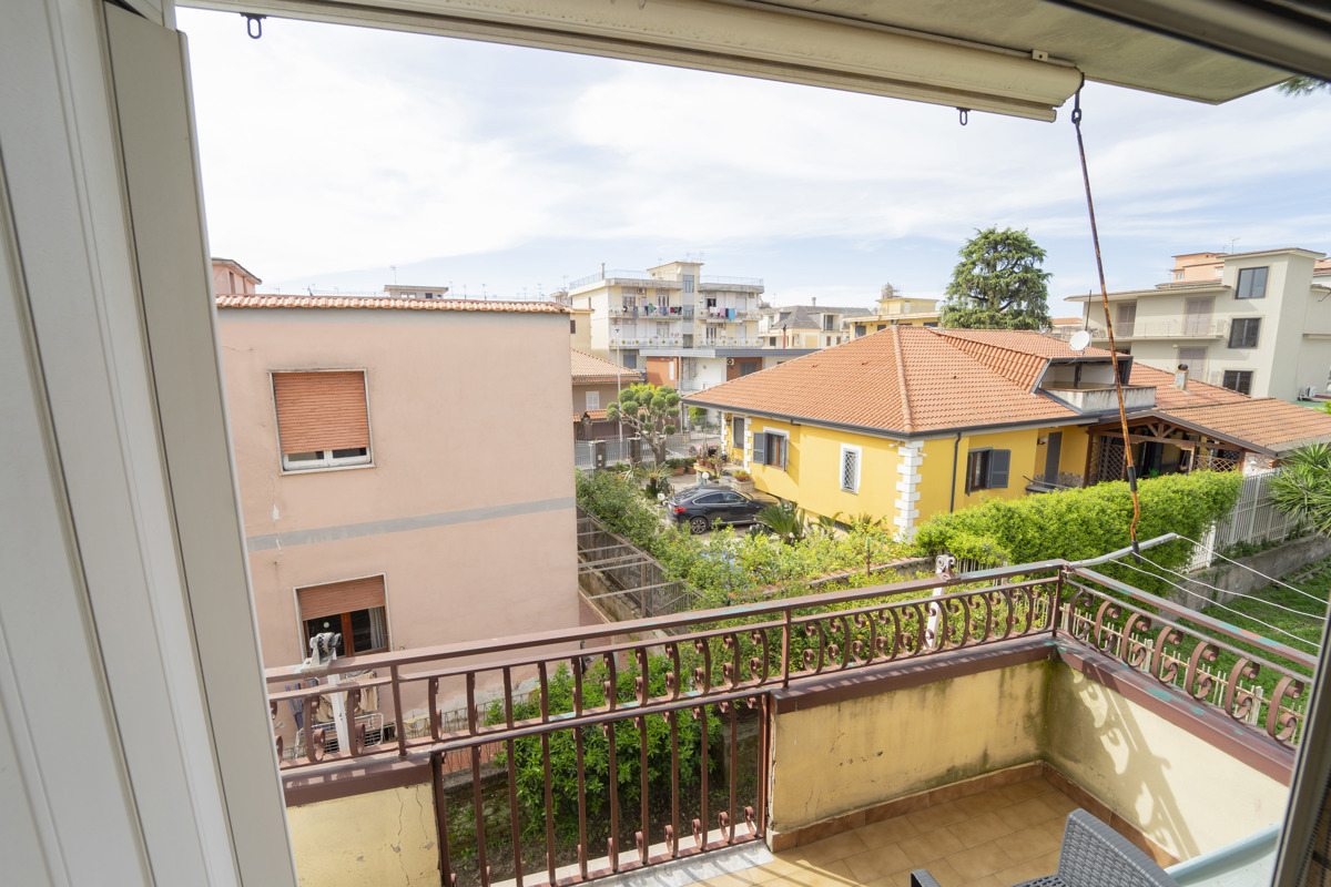 Foto 13 di 35 - Appartamento in vendita a Giugliano in Campania
