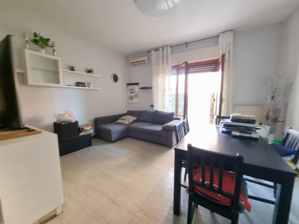 Foto 10 di 14 - Appartamento in vendita a Monte Porzio Catone