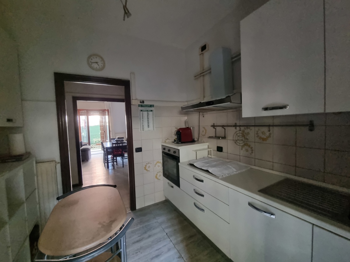 Foto 9 di 14 - Appartamento in vendita a Monte Porzio Catone