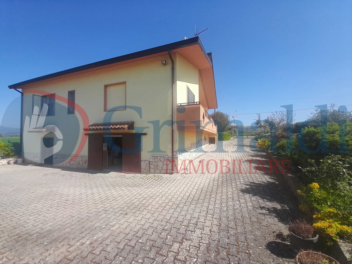 Foto 24 di 30 - Casa indipendente in vendita a Benevento