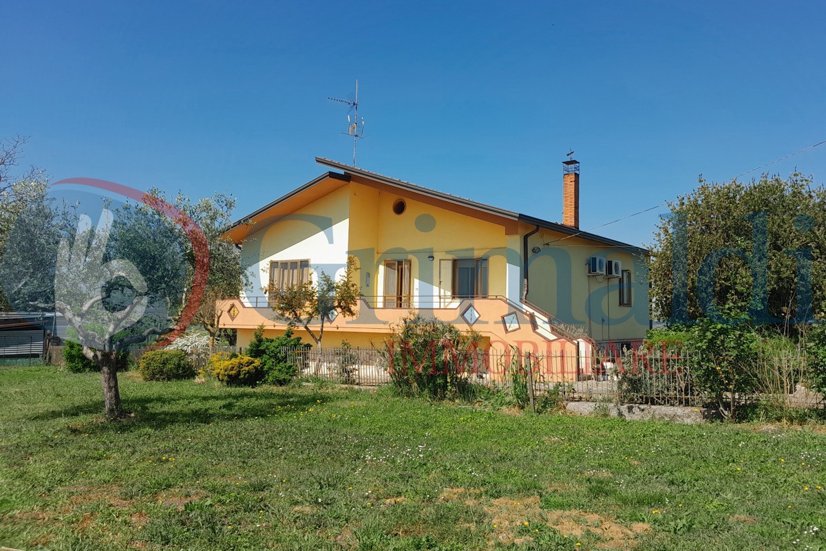 Foto 3 di 30 - Casa indipendente in vendita a Benevento