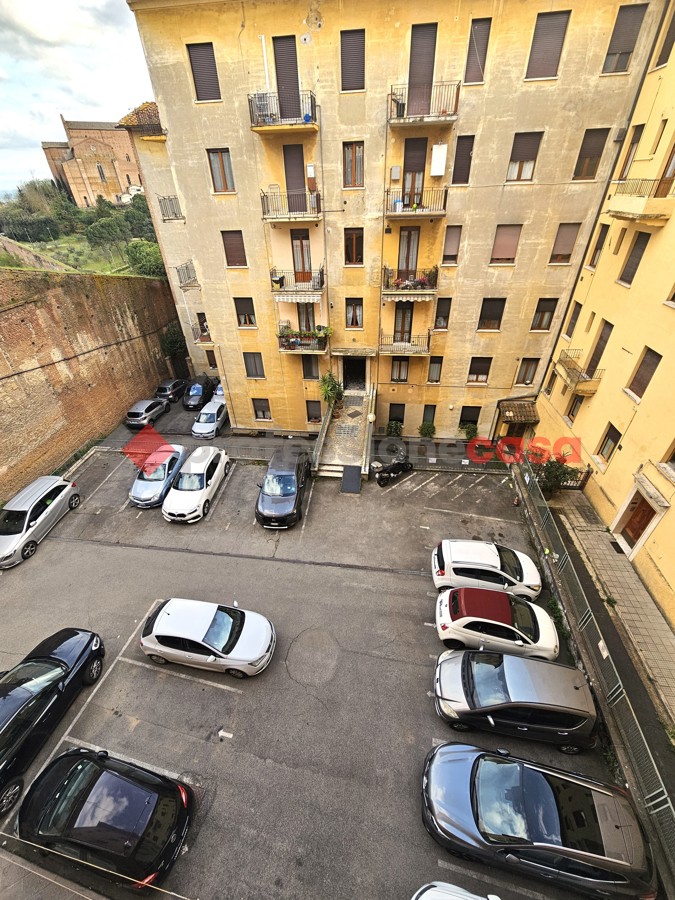 Foto 16 di 25 - Appartamento in vendita a Siena