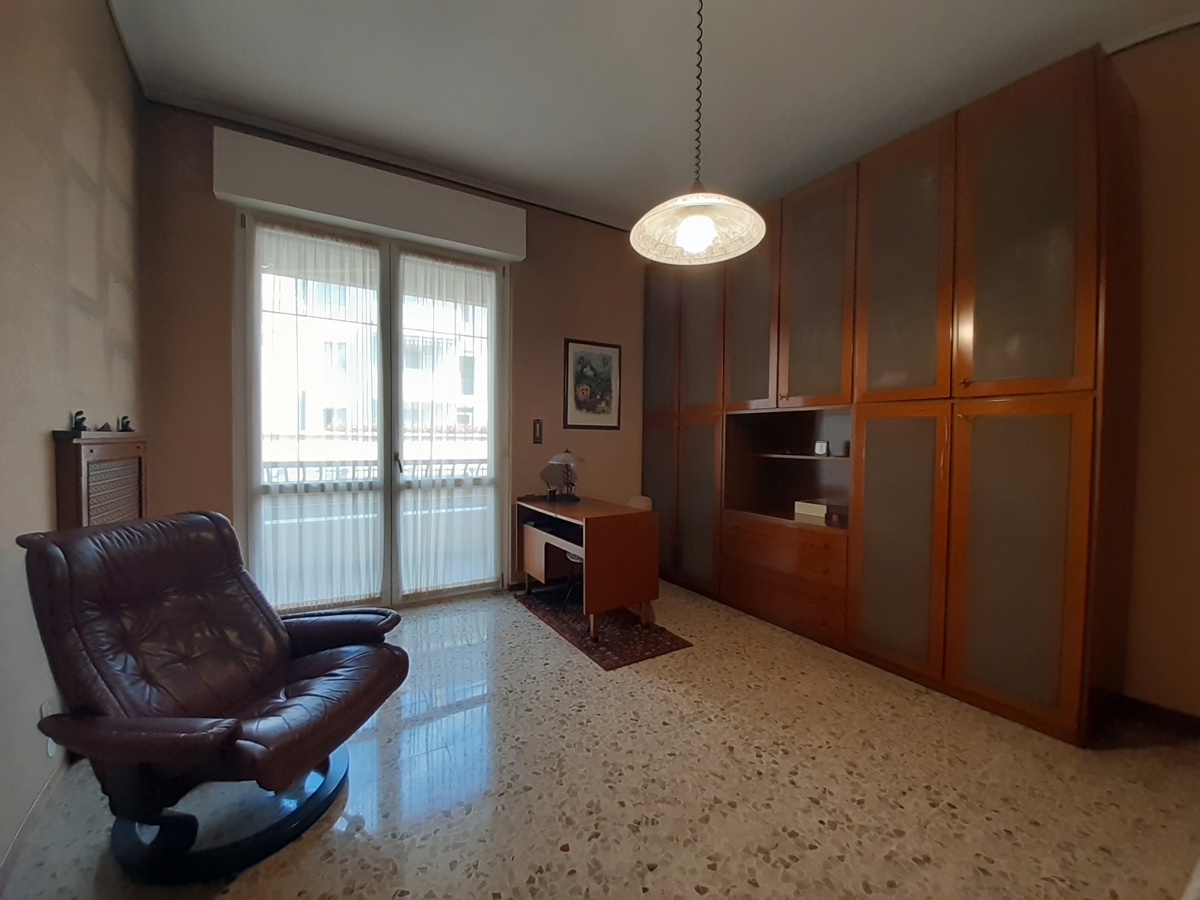 Foto 9 di 28 - Appartamento in vendita a Legnano