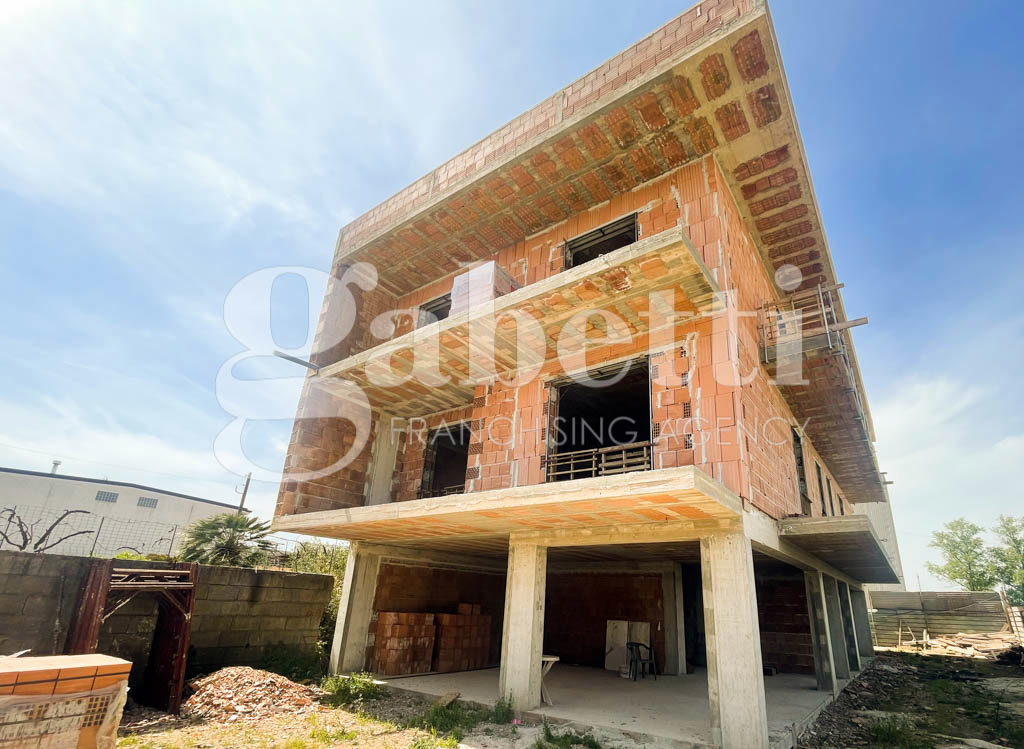 Foto 1 di 22 - Villa a schiera in vendita a Parete