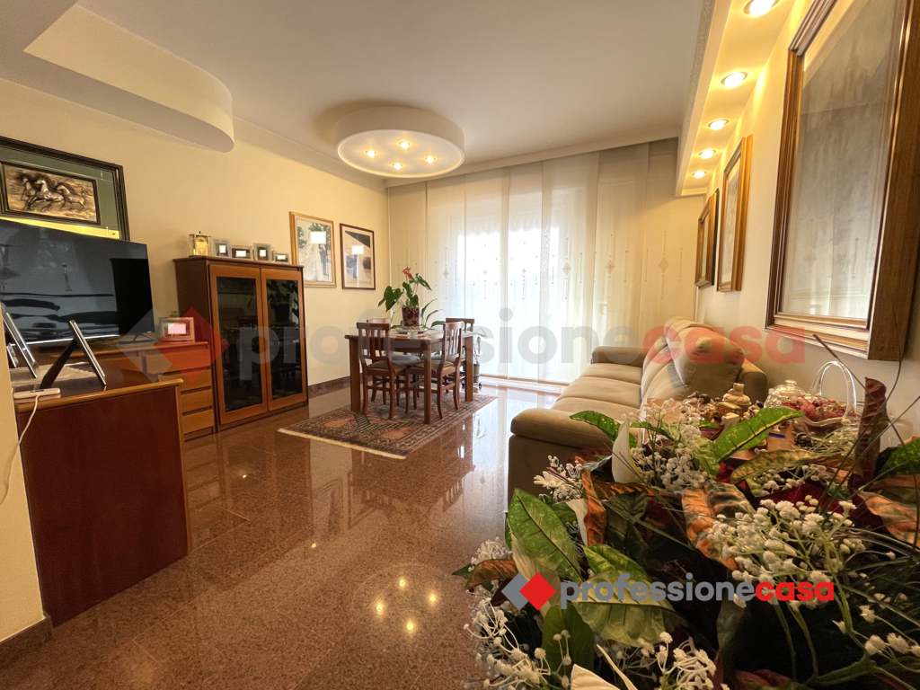 Foto 2 di 37 - Appartamento in vendita a Cesano Boscone