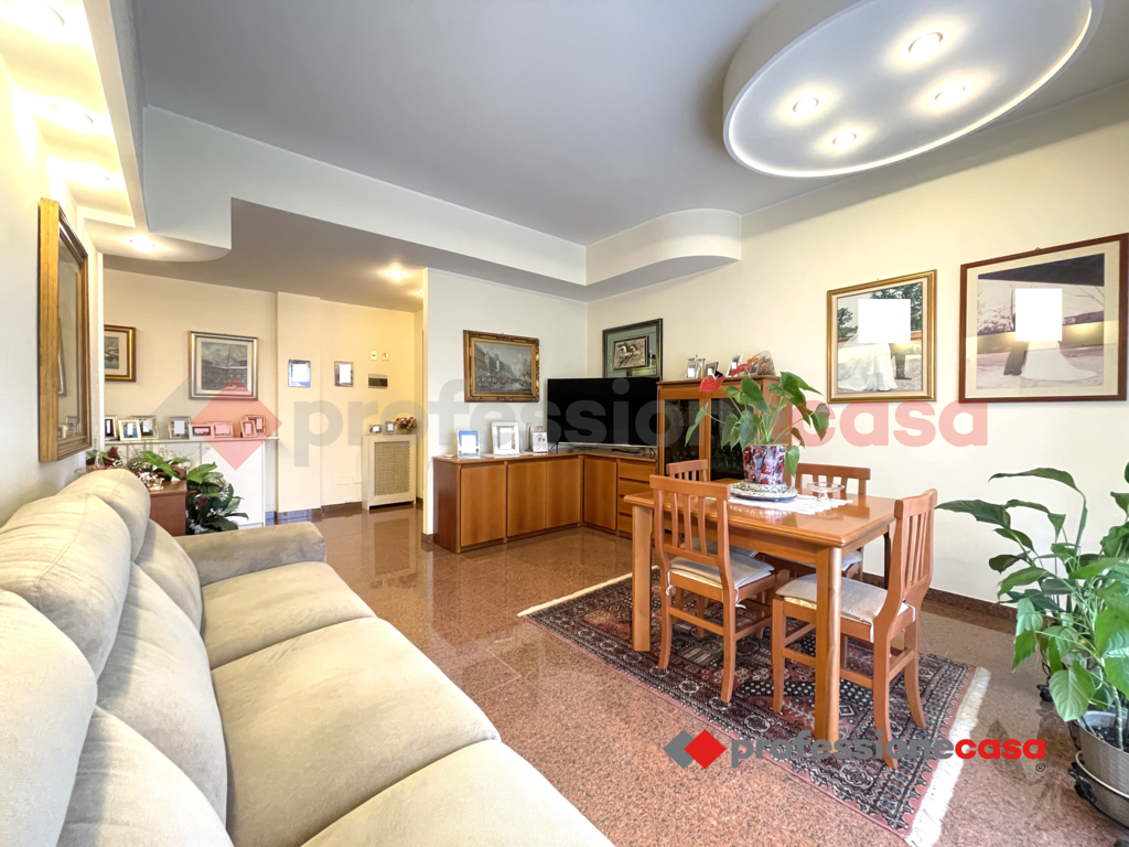 Foto 3 di 37 - Appartamento in vendita a Cesano Boscone