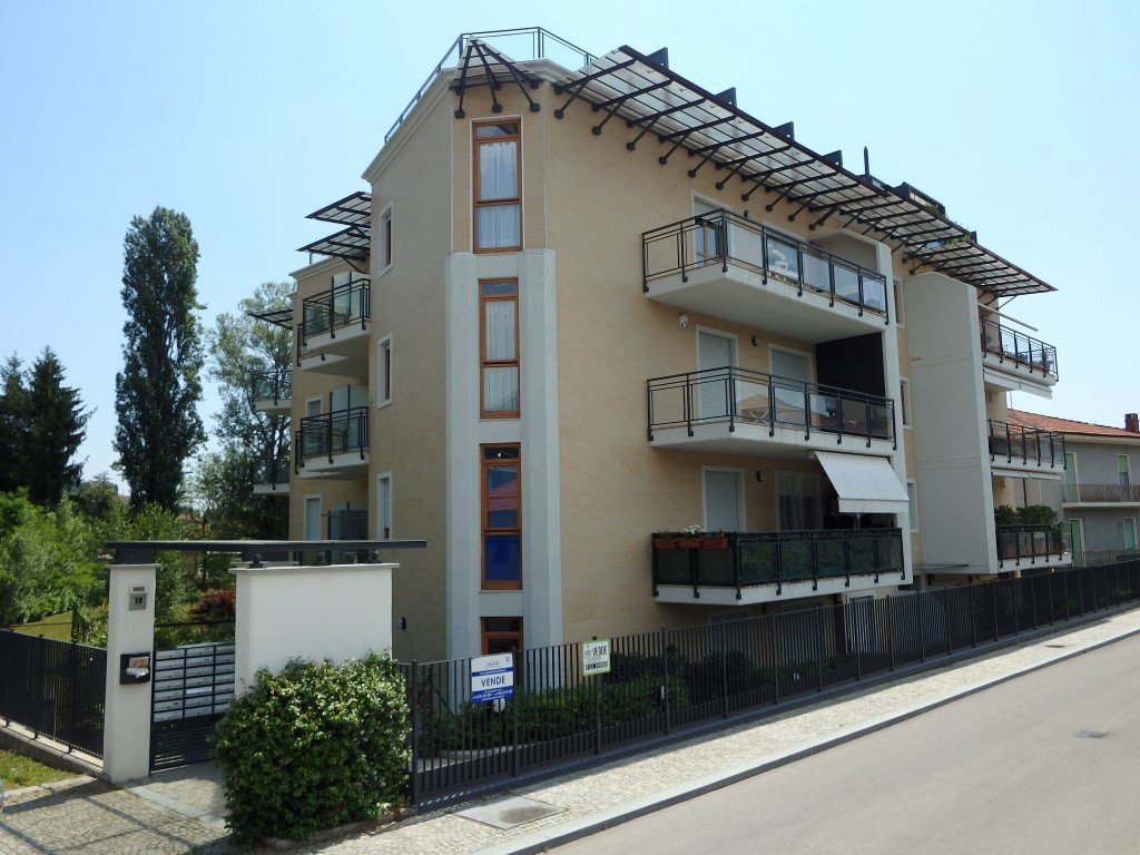 Foto 1 di 14 - Appartamento in vendita a Pinerolo