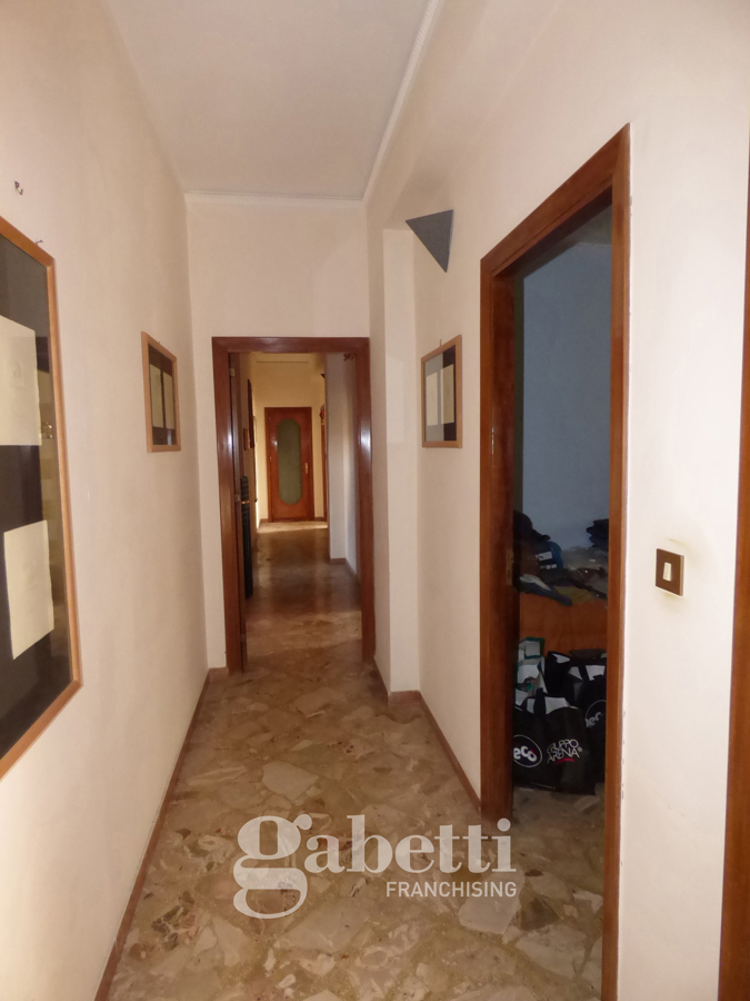 Foto 2 di 16 - Appartamento in vendita a Bagheria