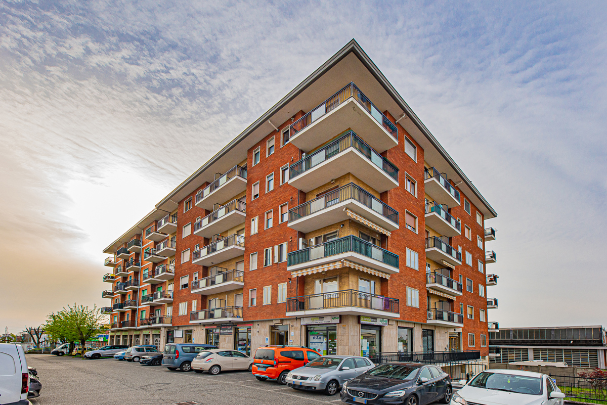 Foto 2 di 36 - Appartamento in vendita a Pianezza