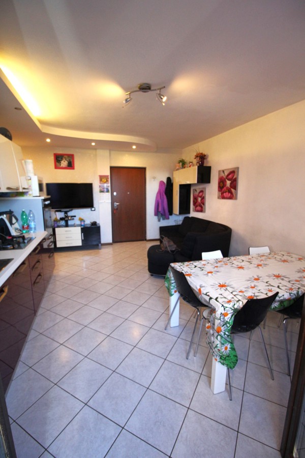 Foto 3 di 23 - Appartamento in vendita a Legnano