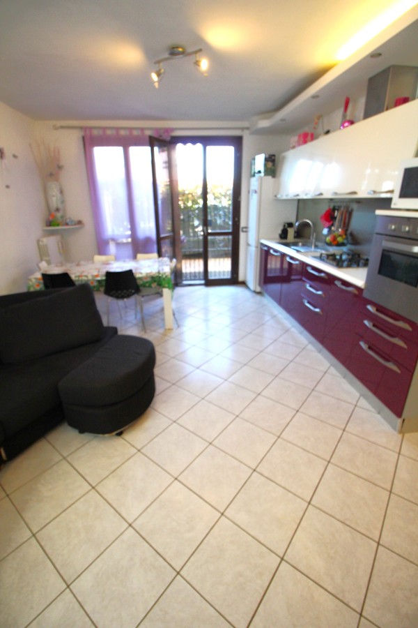 Foto 5 di 23 - Appartamento in vendita a Legnano