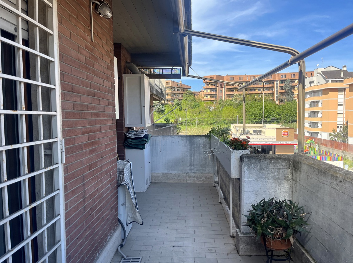 Foto 16 di 32 - Appartamento in vendita a Roma