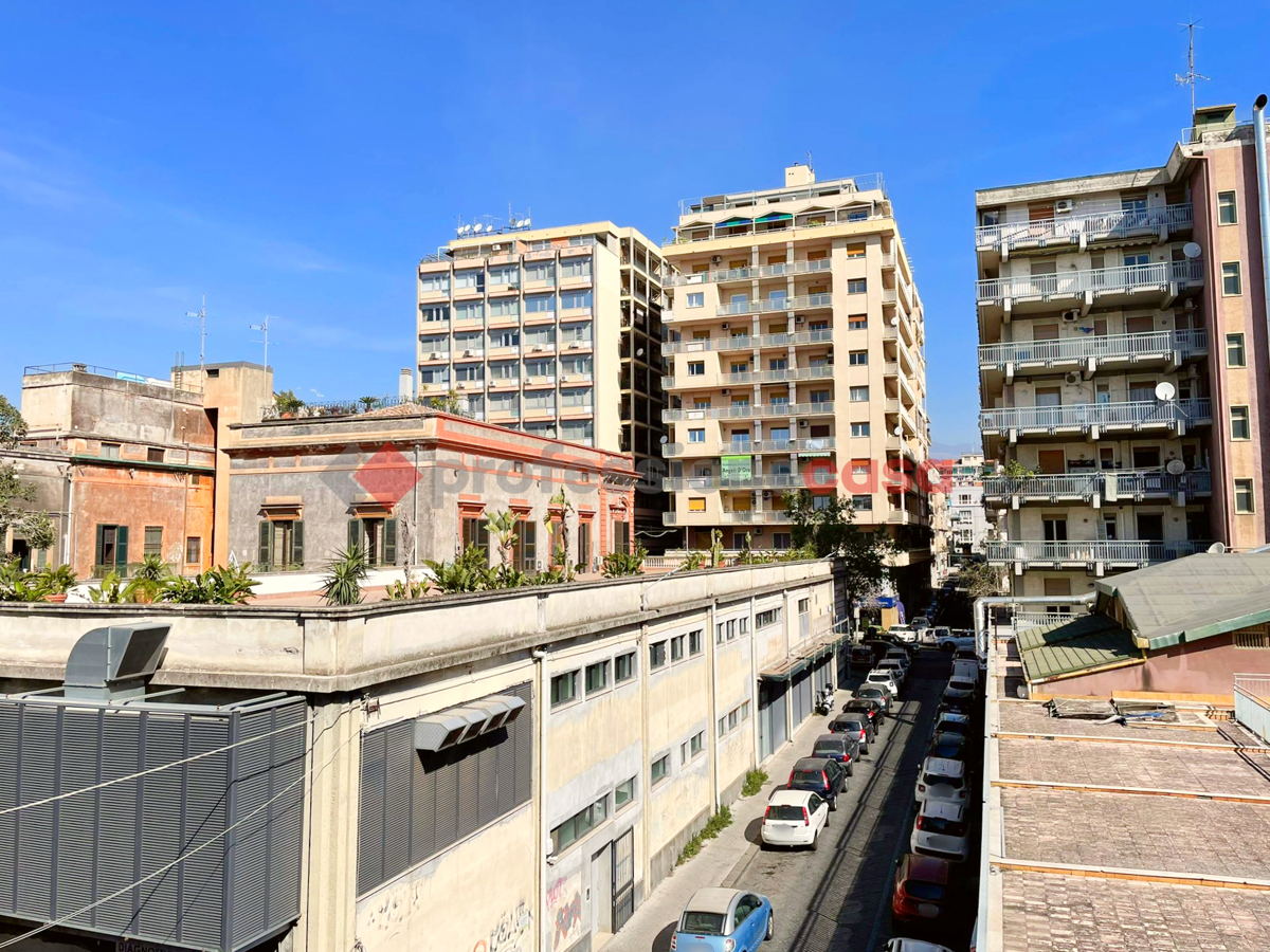 Foto 12 di 18 - Appartamento in affitto a Catania