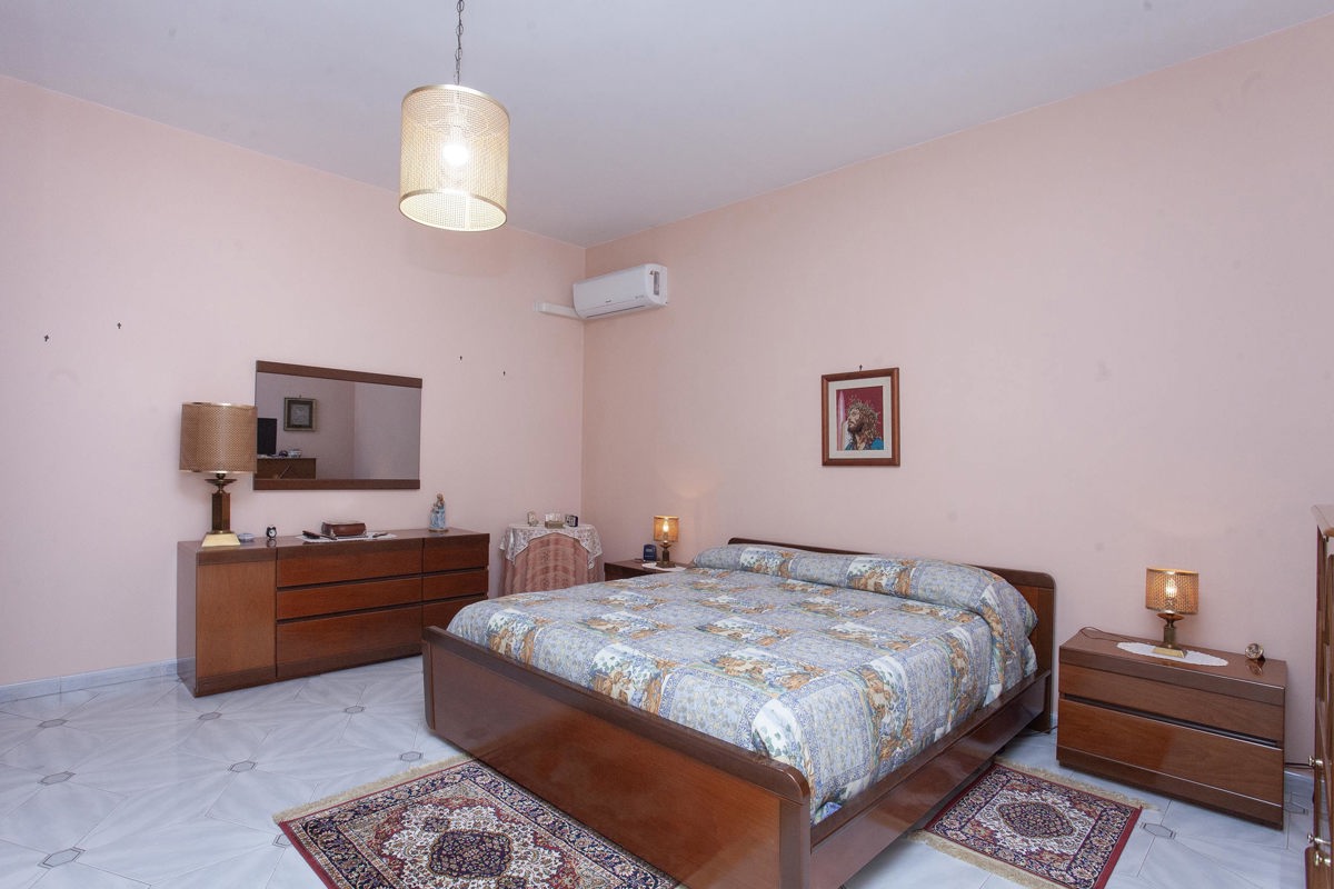 Foto 10 di 28 - Appartamento in vendita a Palermo