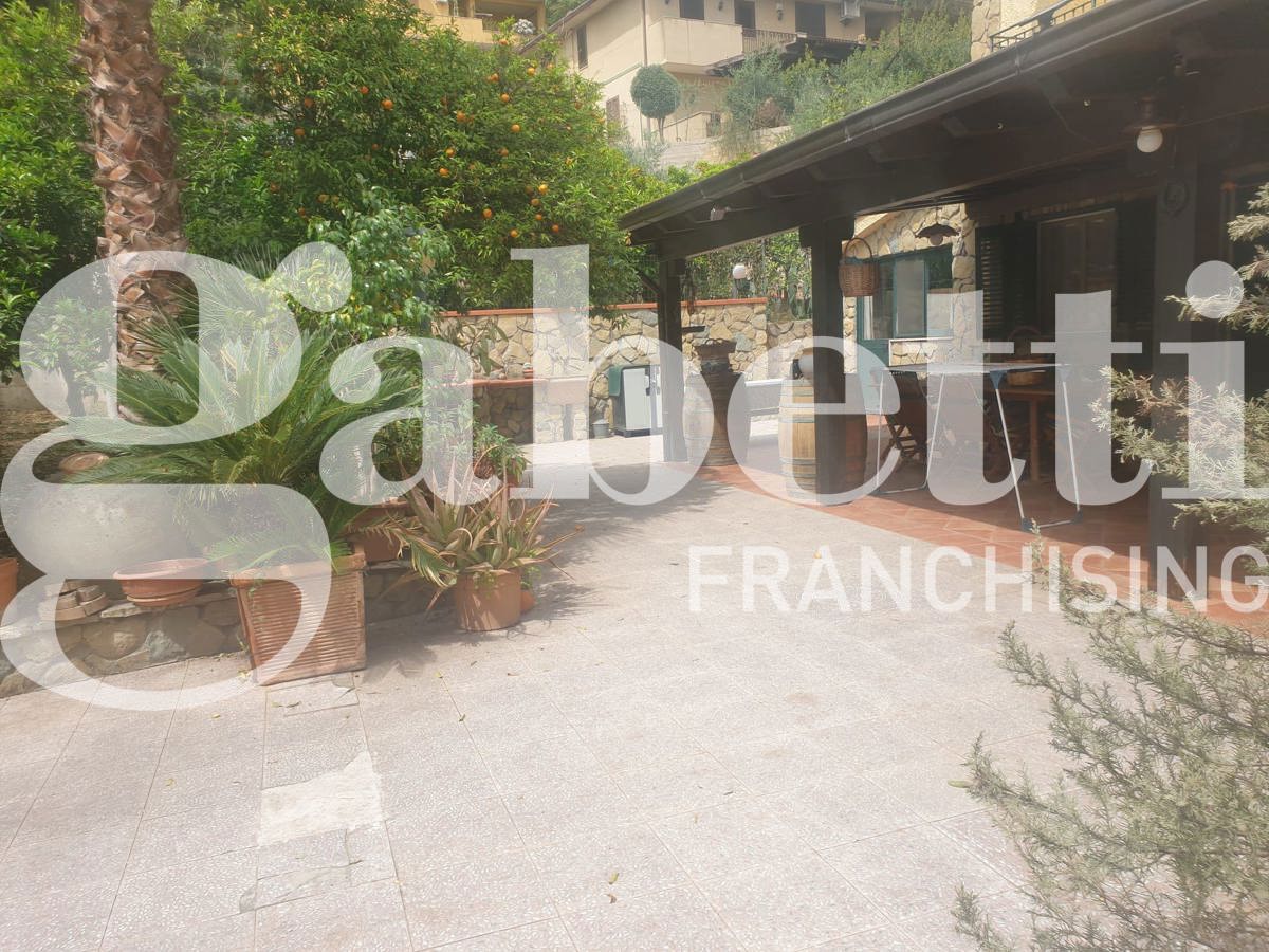 Foto 15 di 43 - Villa in vendita a Palermo