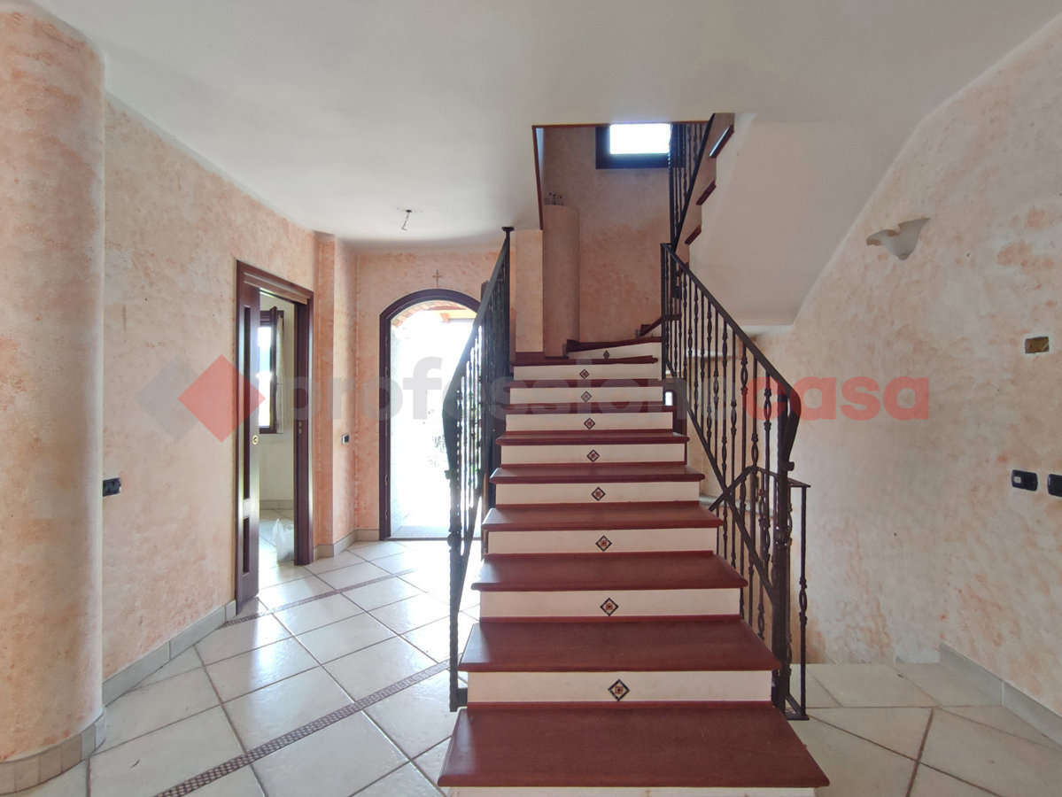 Foto 10 di 27 - Villa a schiera in vendita a Oleggio Castello