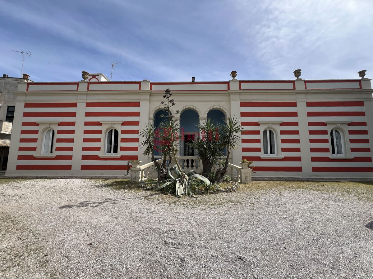 Foto 2 di 36 - Villa in vendita a Arnesano