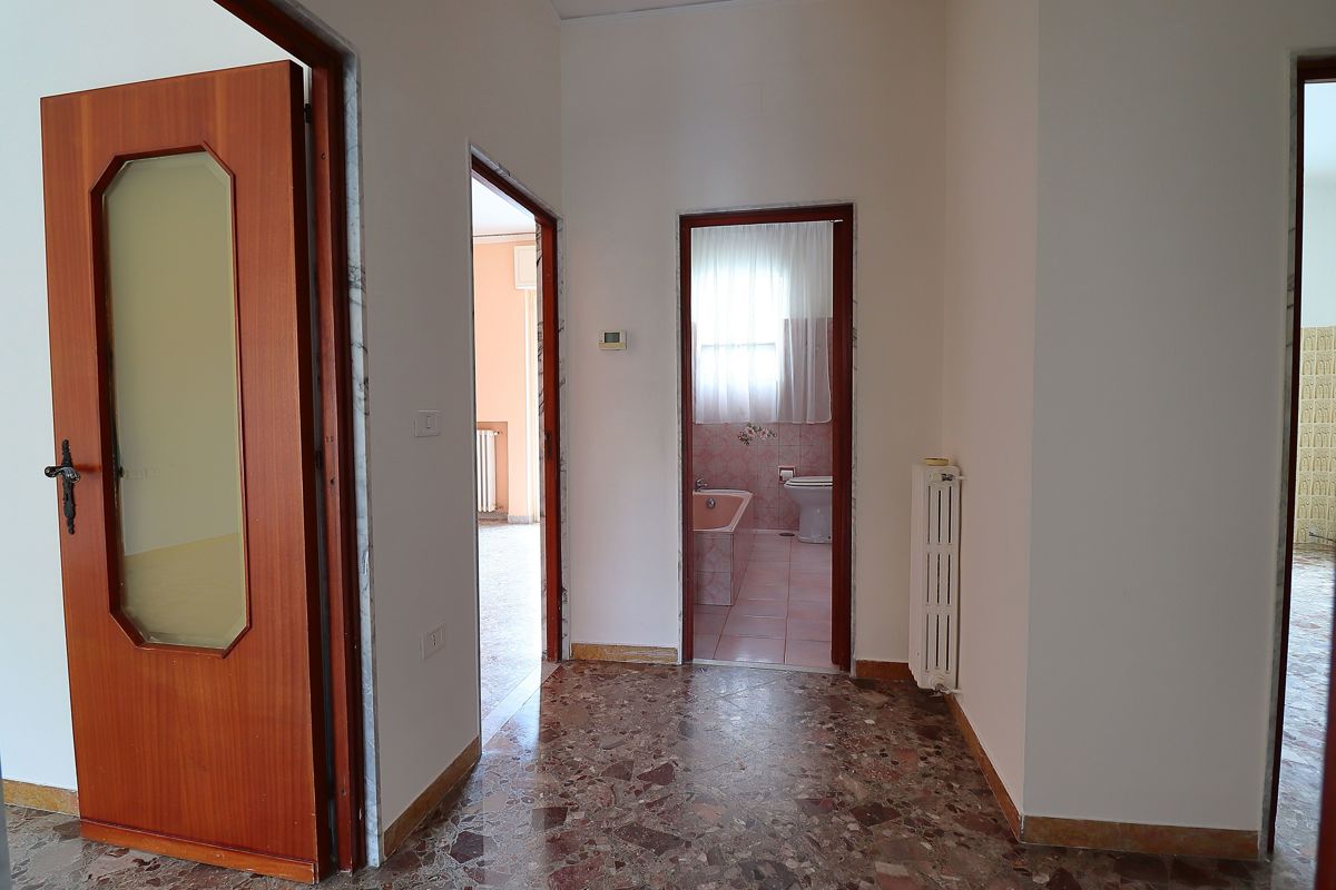 Foto 10 di 40 - Appartamento in vendita a Bari