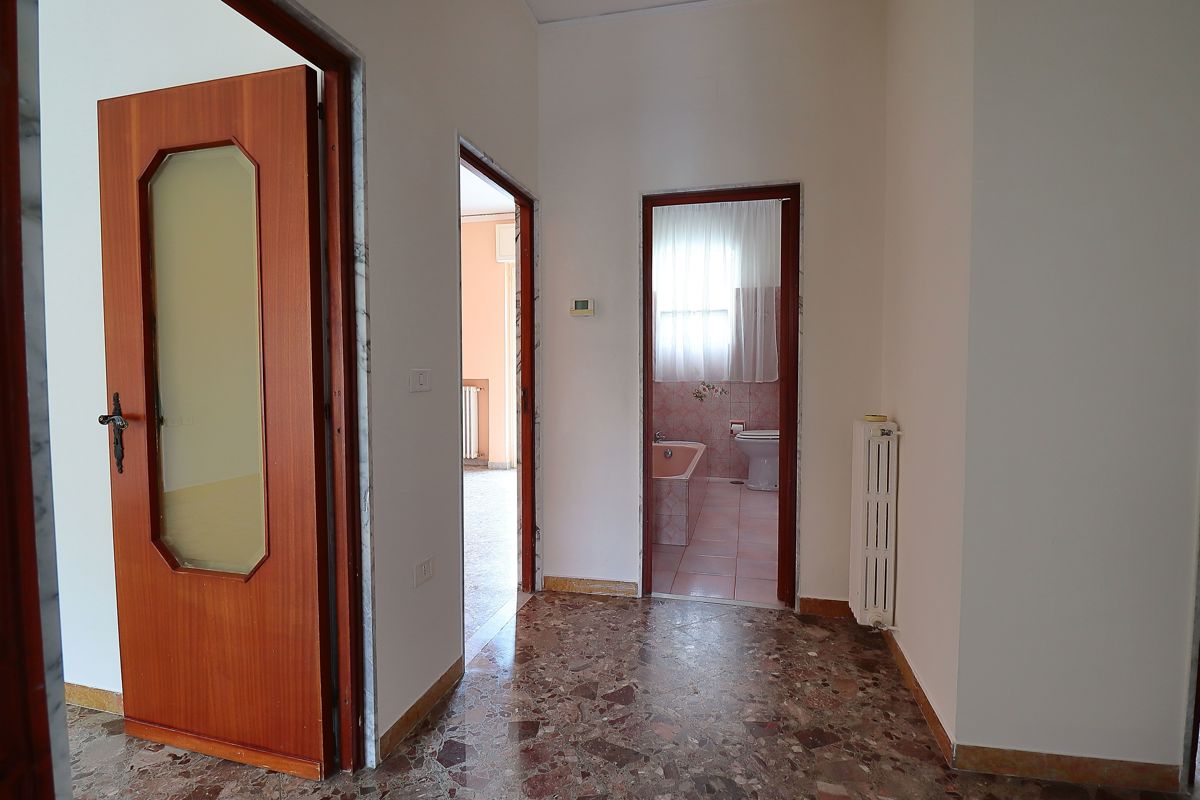 Foto 9 di 40 - Appartamento in vendita a Bari