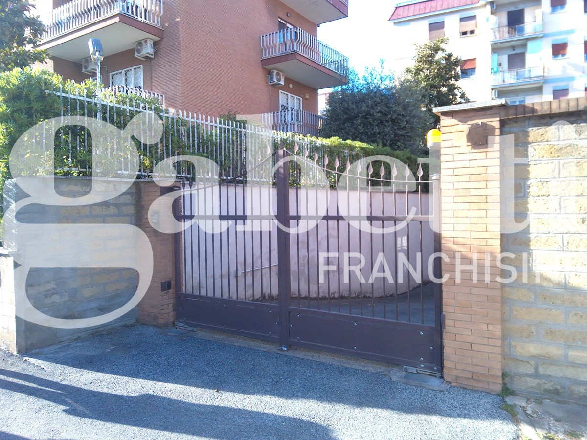 Foto 14 di 25 - Appartamento in vendita a Roma