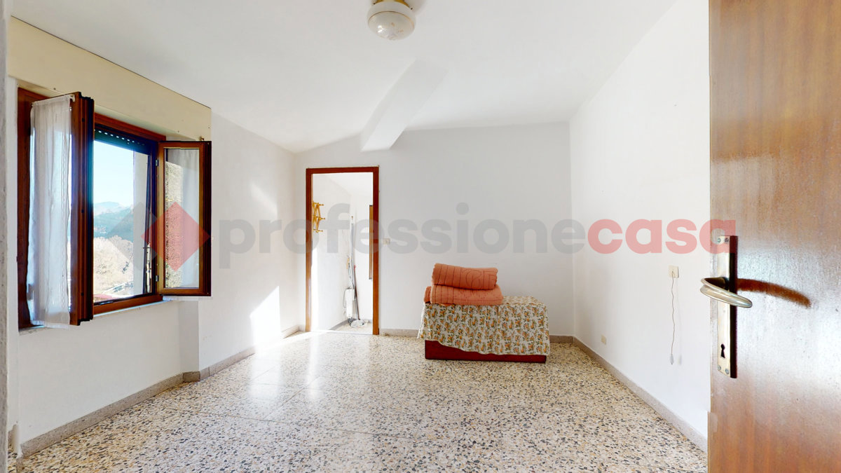 Foto 16 di 26 - Appartamento in vendita a Gallicano