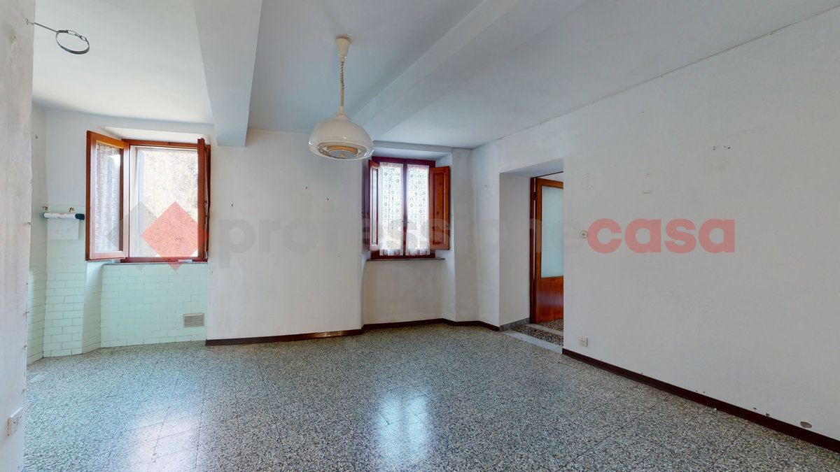 Foto 3 di 26 - Appartamento in vendita a Gallicano