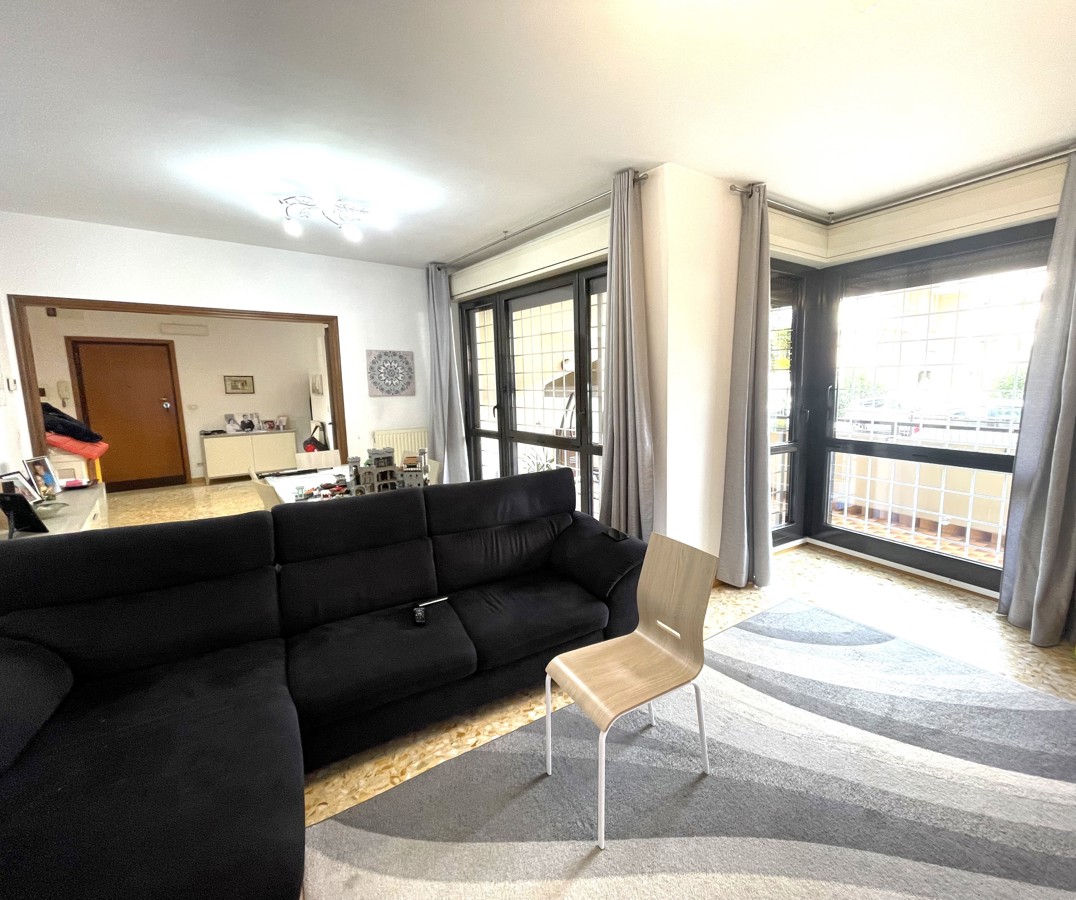 Foto 1 di 27 - Appartamento in vendita a Roma