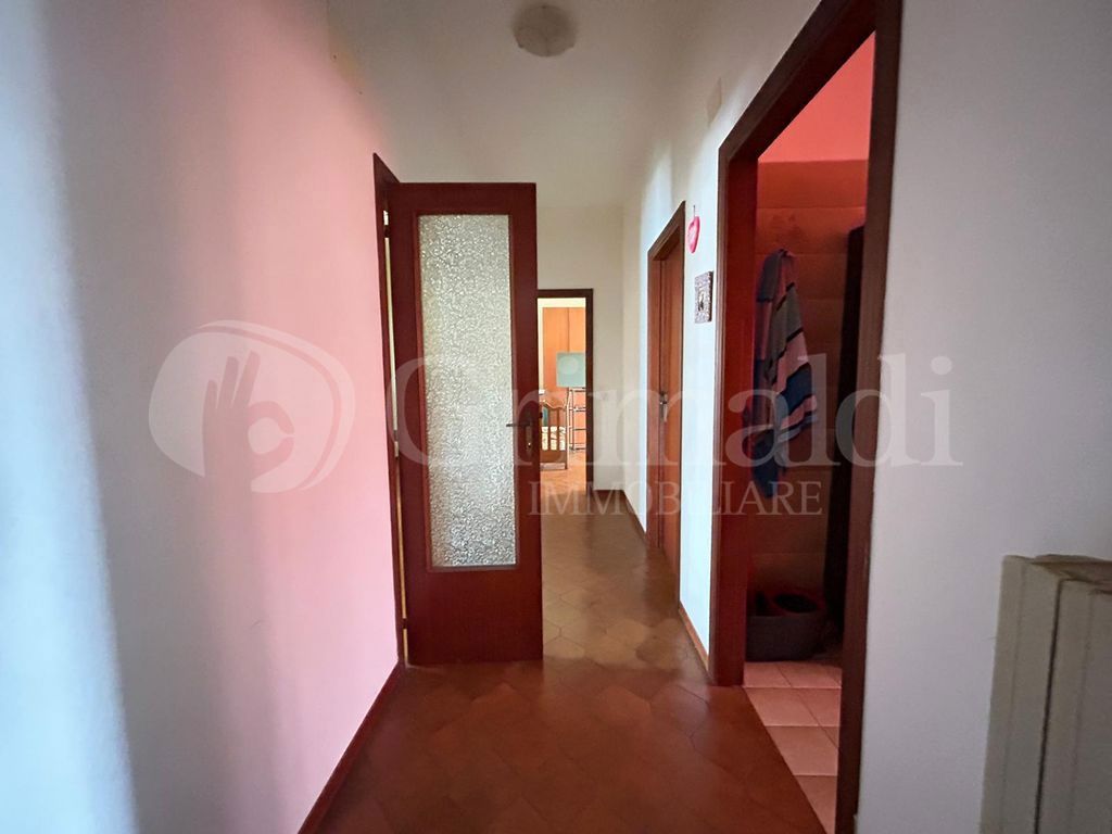 Foto 8 di 23 - Appartamento in vendita a Maiolati Spontini