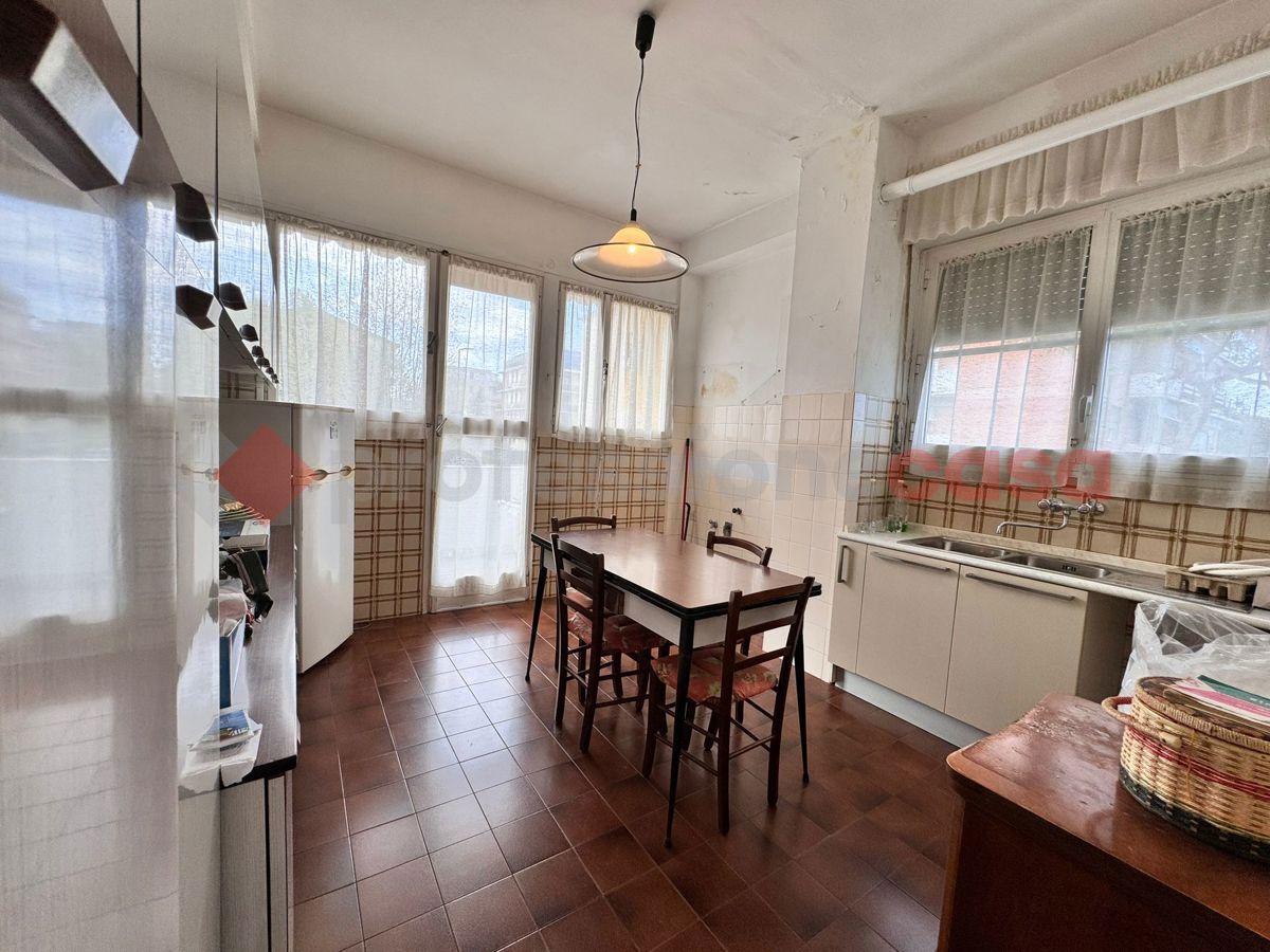 Foto 12 di 21 - Appartamento in vendita a Livorno